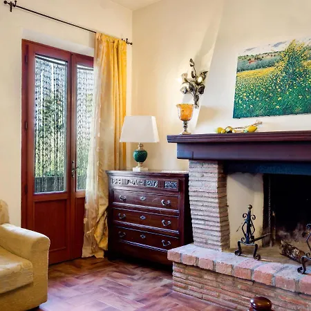 Beautiful In Castiglione Del With Garden * Castiglione del Lago